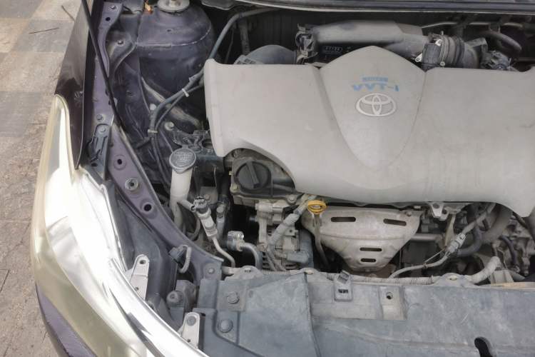 Used Toyota Vios 2014 1.5L Automatic ZhiZhen Edition Engine Bay Right