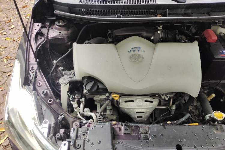 Used Toyota Vios 2014 1.5L Automatic ZhiZhen Edition Engine Bay Right
