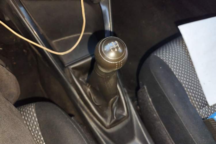 Used Toyota Vios 2014 1.5L Manual ZhiZhen Edition Gear Lever