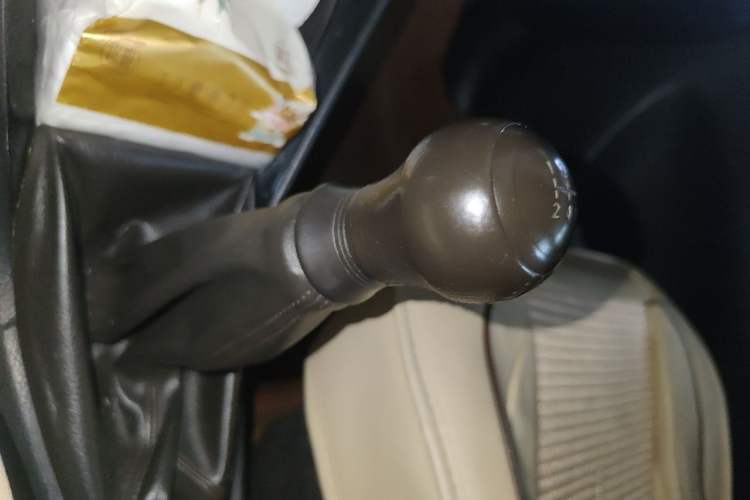 Used Toyota Vios 2014 1.3L Manual Value Edition Gear Lever
