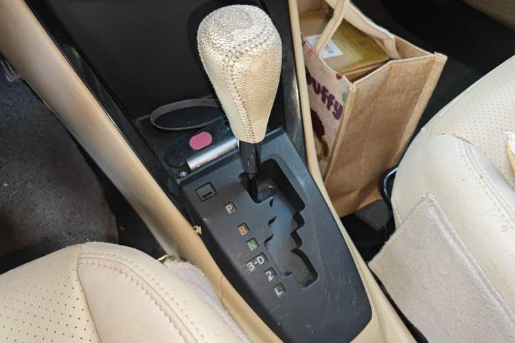 Used Toyota Vios 2014 1.5L Automatic ZhiZhen Edition Gear Lever