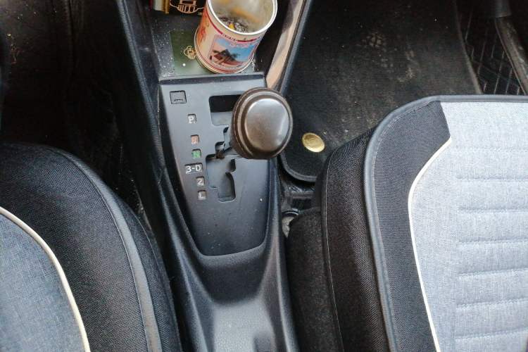 Used Toyota Vios 2014 1.3L Automatic Standard Edition Gear Lever