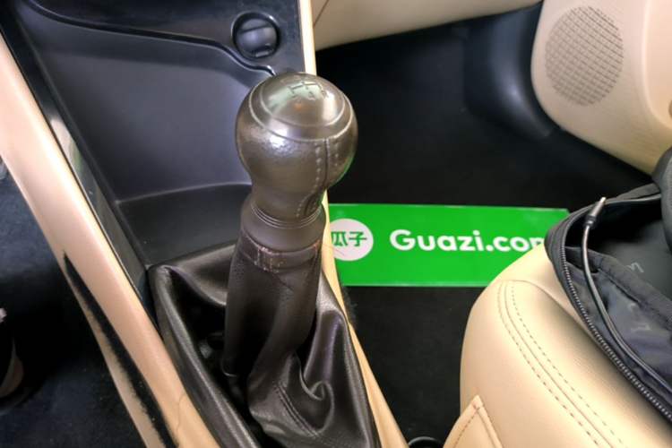 Used Toyota Vios 2014 1.3L Manual Value Edition Gear Lever