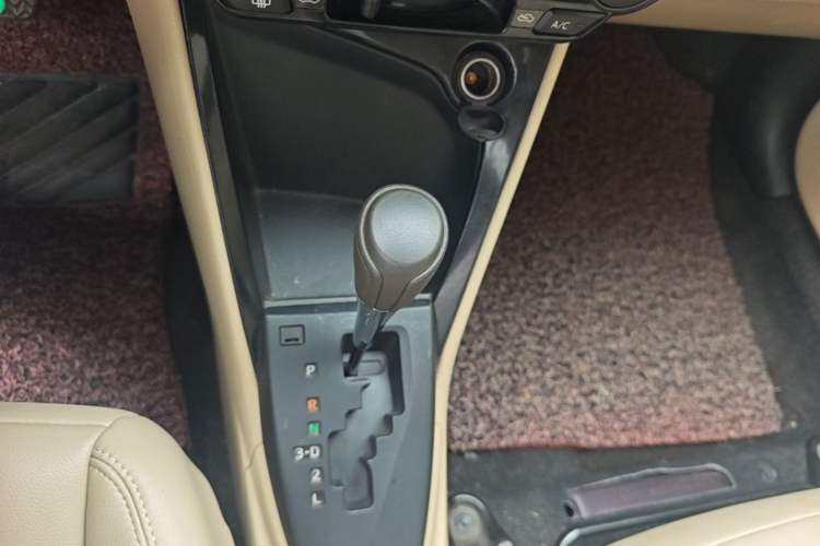 Used Toyota Vios 2014 1.5L Automatic ZhiZhen Edition Gear Lever