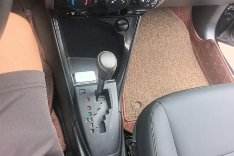 Used Toyota Vios 2014 1.5L Automatic ZhiZhen Edition Gear Lever