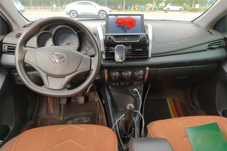 Used Toyota Vios 2014 1.5L Manual ZhiZhen Edition Interior 2