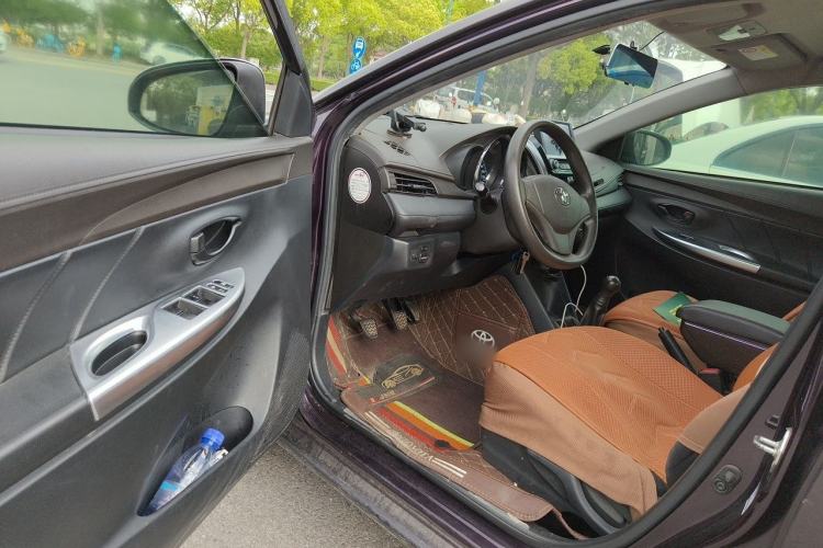 Used Toyota Vios 2014 1.5L Manual ZhiZhen Edition Interior 3