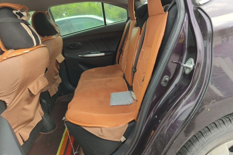 Used Toyota Vios 2014 1.5L Manual ZhiZhen Edition Interior 4