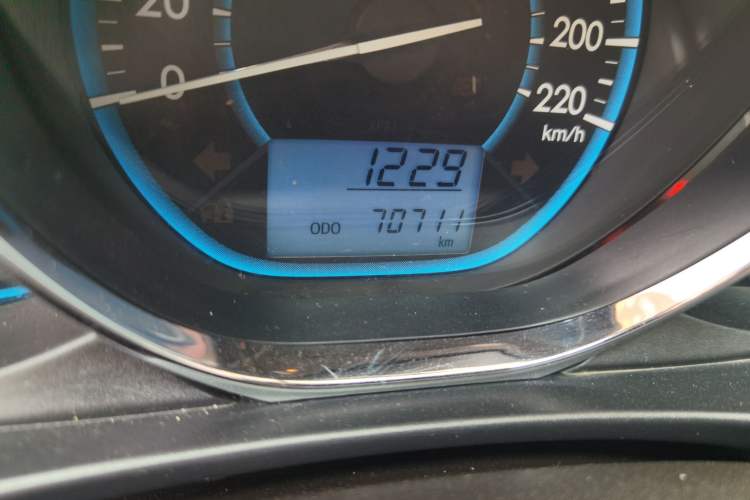 Used Toyota Vios 2014 1.3L Manual Xiang Edition Odometer Close Up