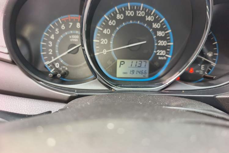 Used Toyota Vios 2014 1.5L Automatic ZhiZhen Edition Odometer Close Up