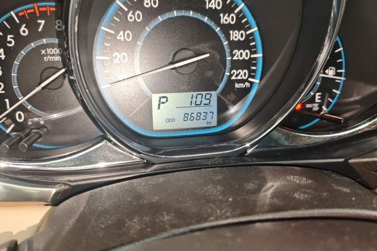 Used Toyota Vios 2014 1.5L Automatic ZhiZhen Edition Odometer Close Up
