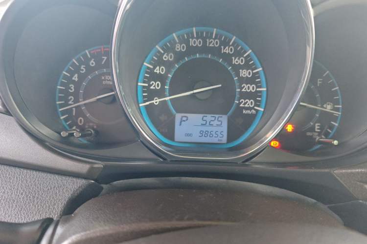 Used Toyota Vios 2014 1.5L Automatic ZhiZhen Edition Odometer Close Up