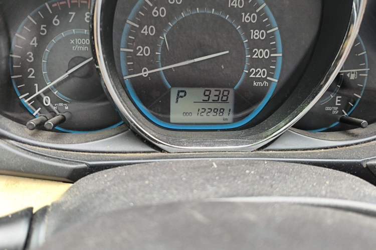 Used Toyota Vios 2014 1.5L Automatic ZhiZhen Edition Odometer Close Up