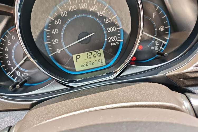 Used Toyota Vios 2014 1.5L Automatic ZhiZhen Edition Odometer Close Up