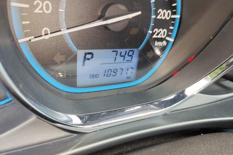 Used Toyota Vios 2014 1.5L Automatic ZhiZhen Edition Odometer Close Up