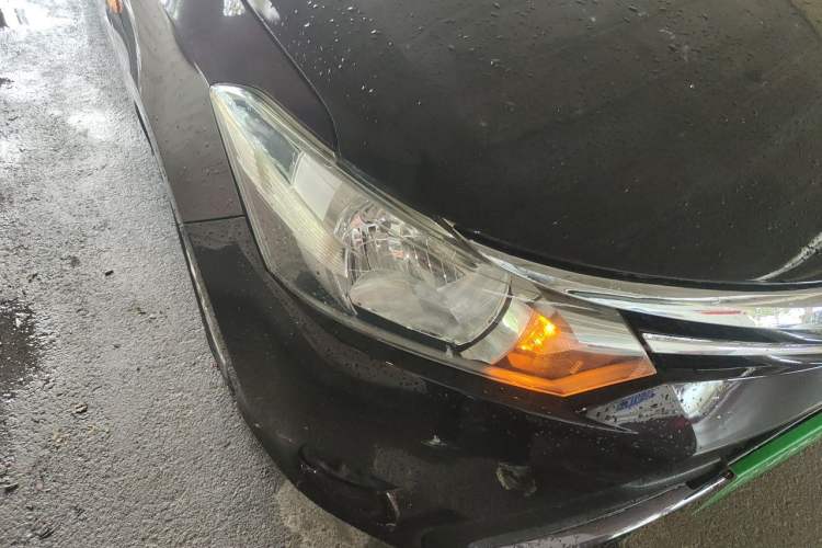 Used Toyota Vios 2014 1.3L Manual Value Edition Right Front Headlight