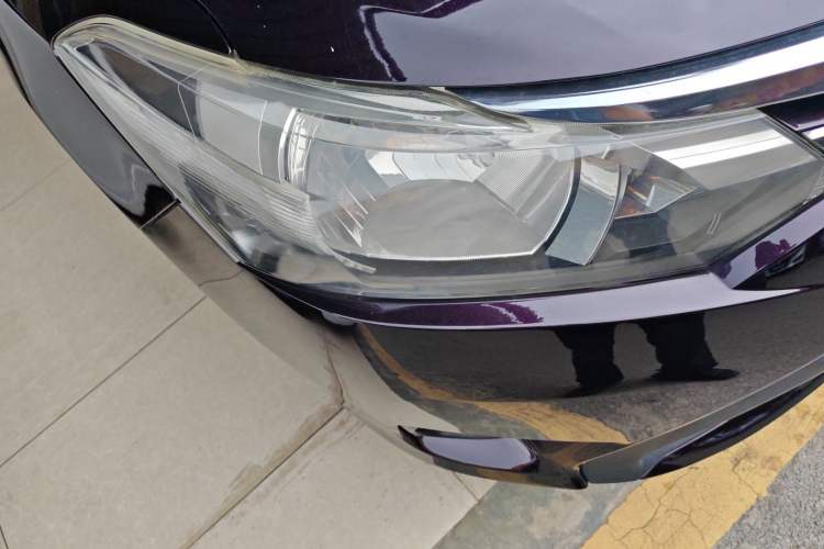 Used Toyota Vios 2014 1.5L Automatic Smart Edition Right Front Headlight