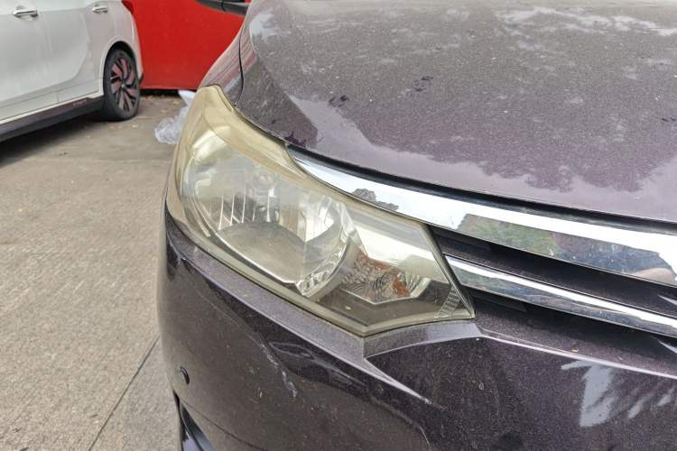 Used Toyota Vios 2014 1.5L Automatic ZhiZhen Edition Right Front Headlight