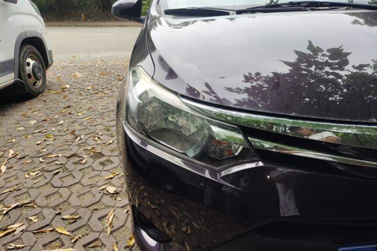 Used Toyota Vios 2014 1.5L Automatic ZhiZhen Edition Right Front Headlight