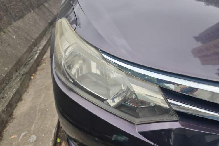 Used Toyota Vios 2014 1.5L Automatic ZhiZhen Edition Right Front Headlight