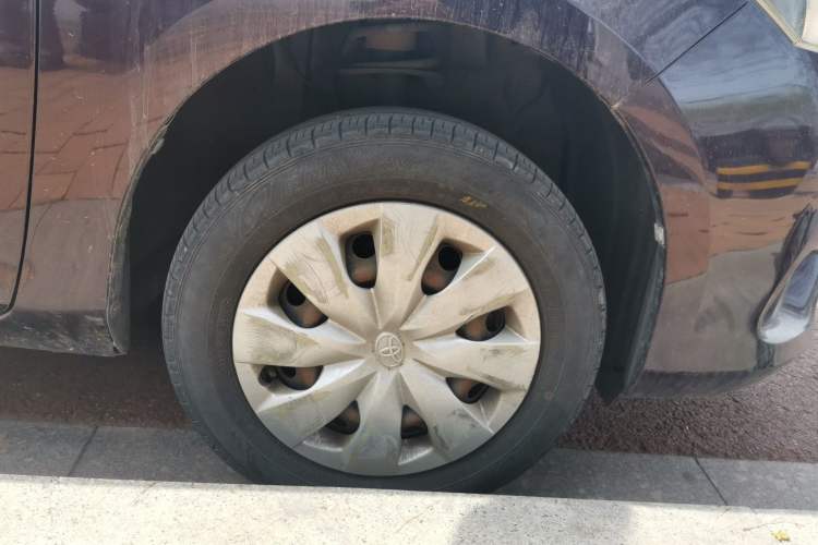 Used Toyota Vios 2014 1.3L Manual Xiang Edition Right Front Wheel Hub