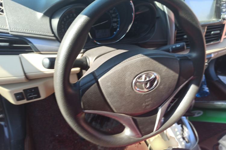 Used Toyota Vios 2014 1.3L Automatic Standard Edition Steering Wheel