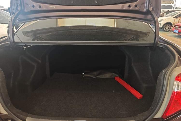 Used Toyota Vios 2014 1.5L Automatic ZhiZhen Edition Trunk