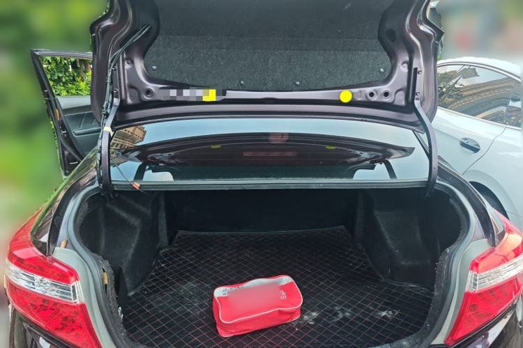 Used Toyota Vios 2014 1.5L Automatic ZhiZhen Edition Trunk