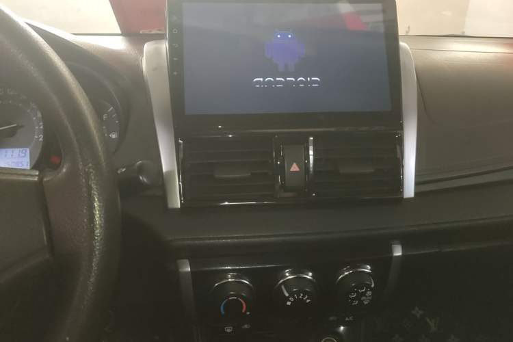 Used Toyota Vios 2014 1.3L Automatic Standard Edition Audio And AC Panel