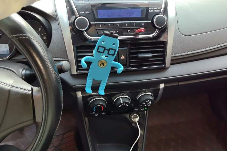 Used Toyota Vios 2014 1.5L Automatic ZhiZhen Edition Audio And AC Panel