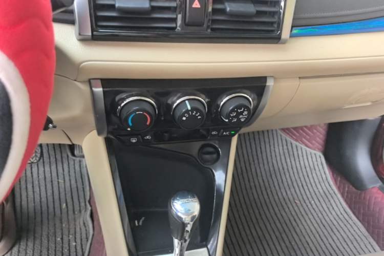 Used Toyota Vios 2014 1.5L Automatic ZhiZhen Edition Audio And AC Panel