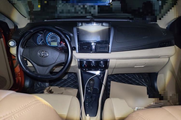 Used Toyota Vios 2014 1.5L Automatic ZhiZhen Edition Center Console