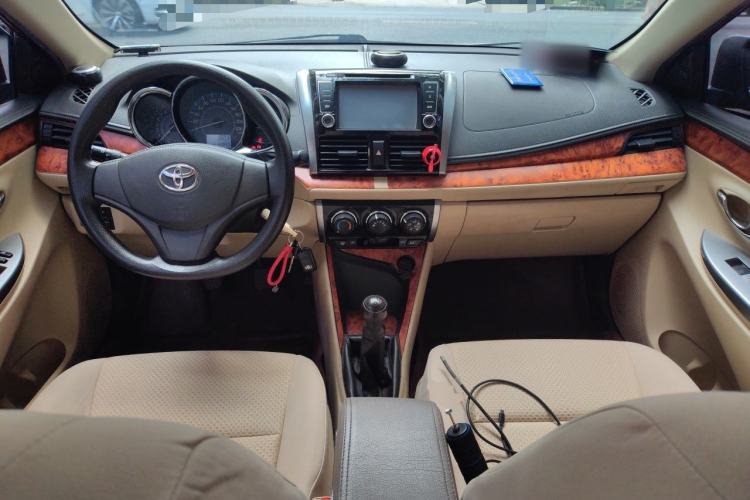 Used Toyota Vios 2014 1.3L Manual Xiang Edition Center Console