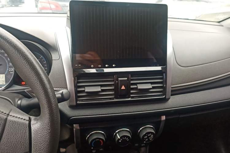 Used Toyota Vios 2014 1.5L Automatic ZhiZhen Edition Center Console