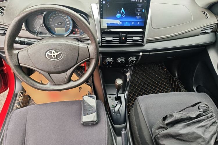 Used Toyota Vios 2014 1.5L Automatic ZhiZhen Edition Center Console