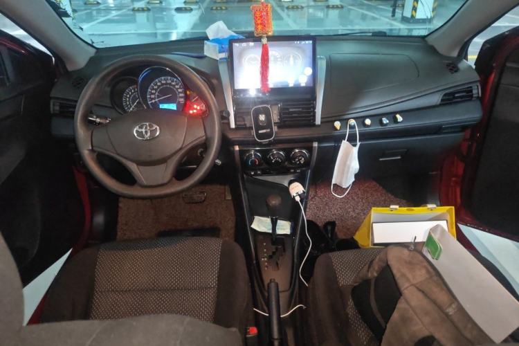Used Toyota Vios 2014 1.5L Automatic ZhiZhen Edition Center Console