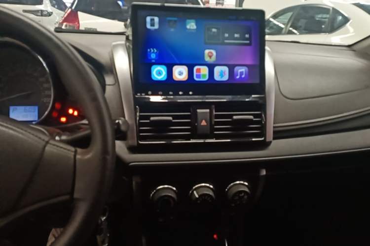 Used Toyota Vios 2014 1.5L Automatic ZhiZhen Edition Center Console