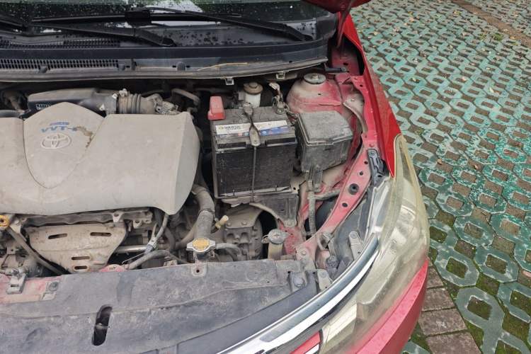 Used Toyota Vios 2014 1.5L Automatic ZhiZun Edition Engine Bay Left