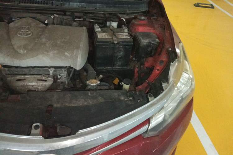 Used Toyota Vios 2014 1.3L Automatic Standard Edition Engine Bay Left