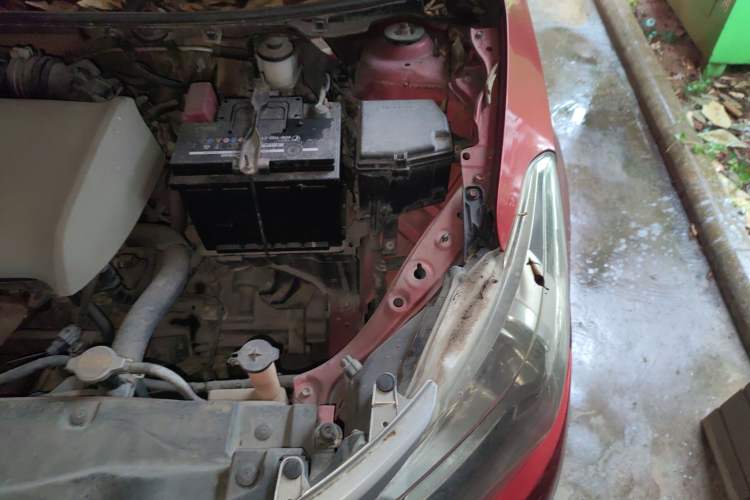 Used Toyota Vios 2014 1.3L Manual Xiang Edition Engine Bay Left