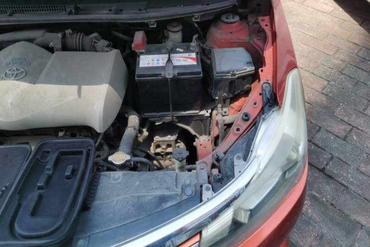 Used Toyota Vios 2014 1.5L Automatic ZhiShang Edition Engine Bay Left