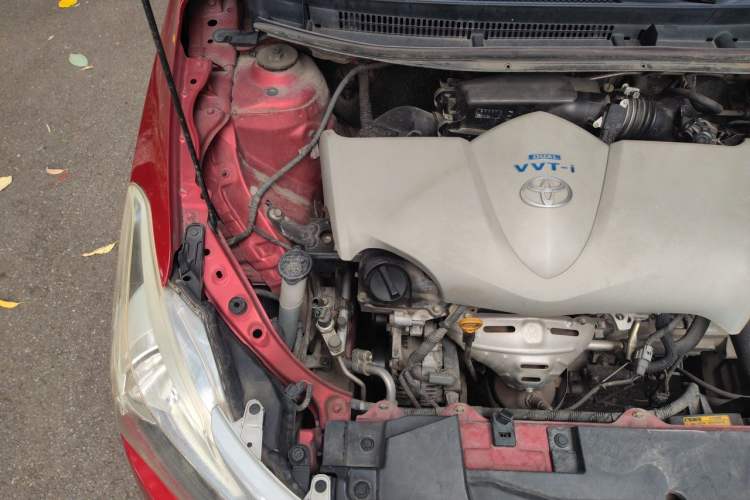 Used Toyota Vios 2014 1.3L Manual Xiang Edition Engine Bay Right