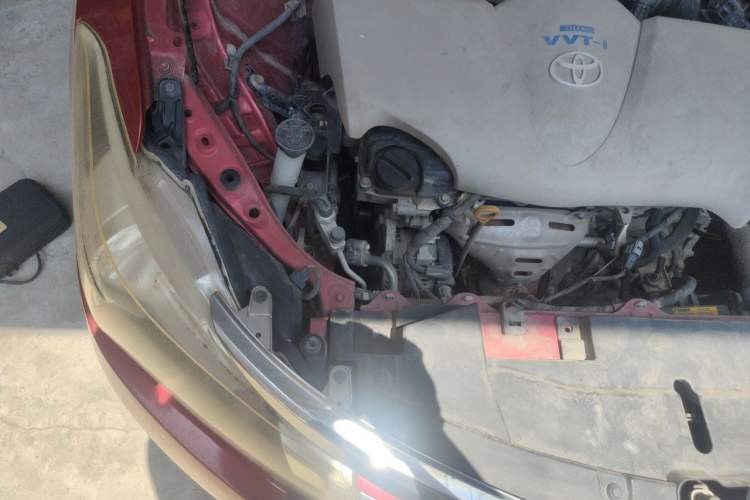 Used Toyota Vios 2014 1.5L Automatic ZhiZhen Edition Engine Bay Right