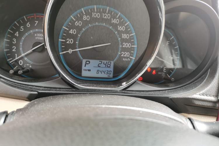 Used Toyota Vios 2014 1.5L Automatic ZhiZhen Edition Odometer Close Up