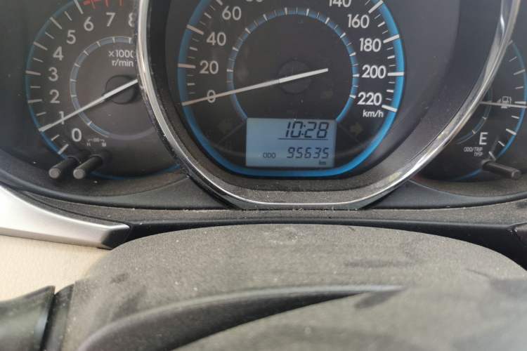 Used Toyota Vios 2014 1.5L Manual ZhiShang Edition Odometer Close Up