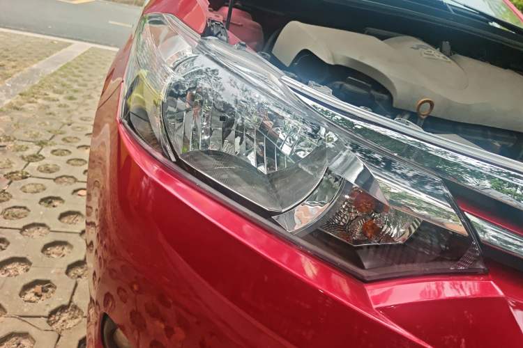 Used Toyota Vios 2014 1.5L Automatic ZhiShang Edition Right Front Headlight