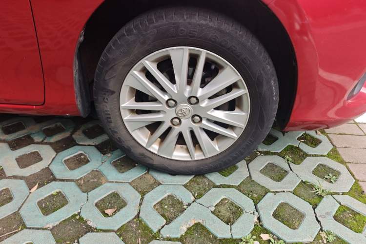 Used Toyota Vios 2014 1.5L Automatic ZhiZun Edition Right Front Wheel Hub