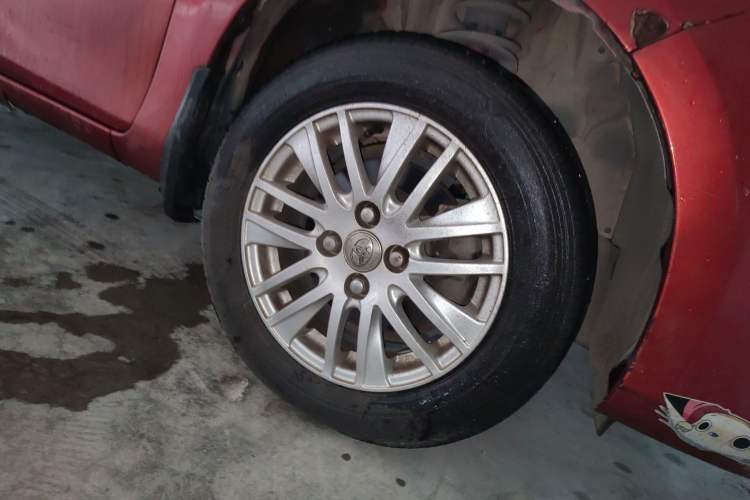 Used Toyota Vios 2014 1.3L Manual Xiang Edition Right Front Wheel Hub