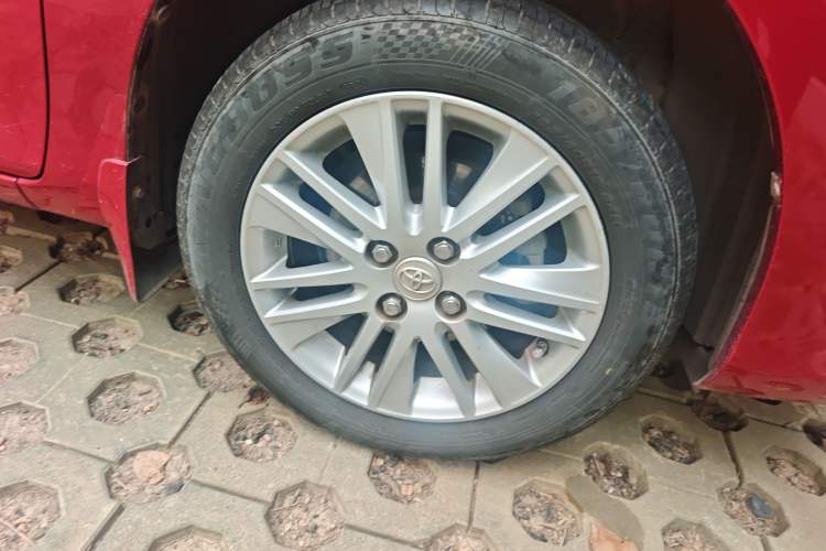 Used Toyota Vios 2014 1.5L Automatic ZhiShang Edition Right Front Wheel Hub