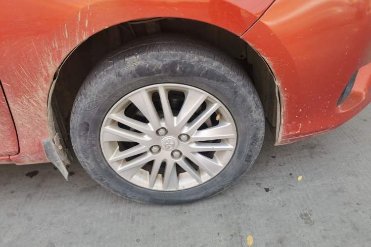 Used Toyota Vios 2014 1.5L Manual ZhiShang Edition Right Front Wheel Hub